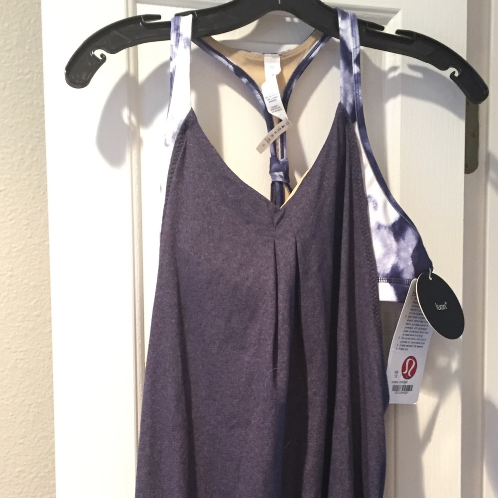 Lululemon workout tank top with built in bra